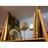 Various pictures and table lamps