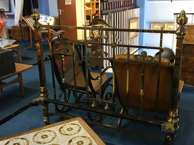 A Victorian brass double bed frame, 135 x 200cm - Image 2 of 2