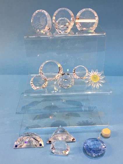 Collection of Swarovski year and name plaques - Image 2 of 2