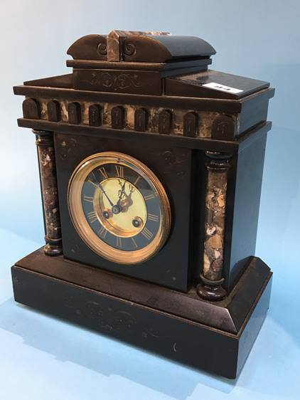 A slate mantel clock - Image 3 of 3