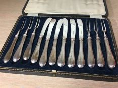 Silver handled cutlery