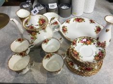 Part Royal Albert Old Country Roses tea set