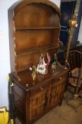 Small oak dresser