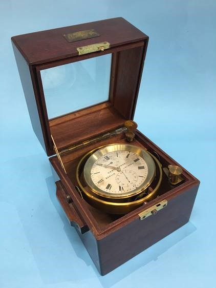 A 20th century German two day marine chronometer by Wempe, Hamburg, no. 203, bears label to mahogany - Image 5 of 8