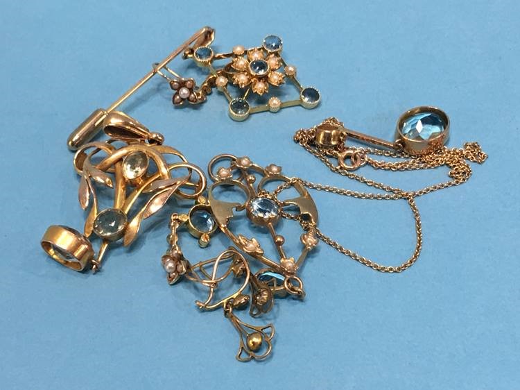 Various yellow metal jewellery, mounted with seed pearls