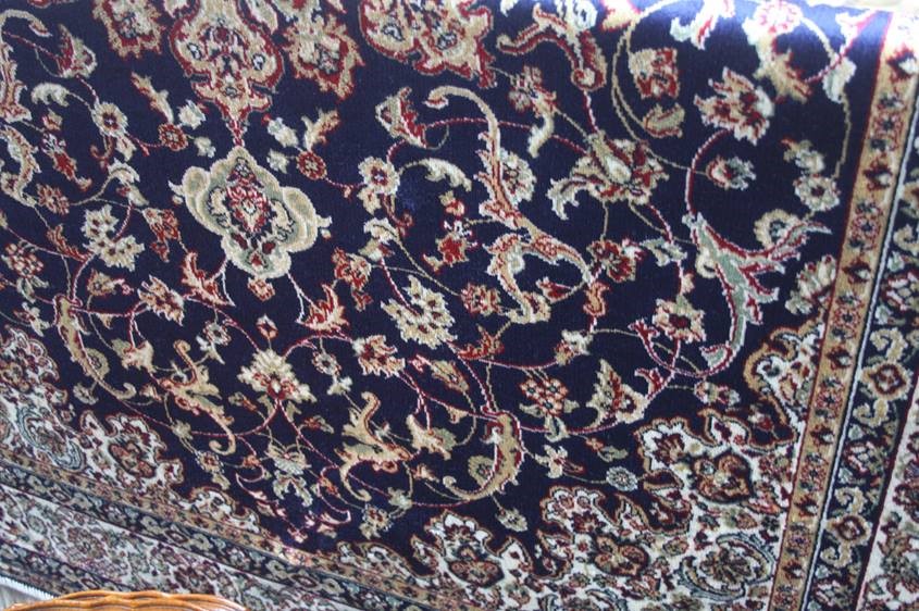 A modern Kashan rug, 200 cm x 140 cm