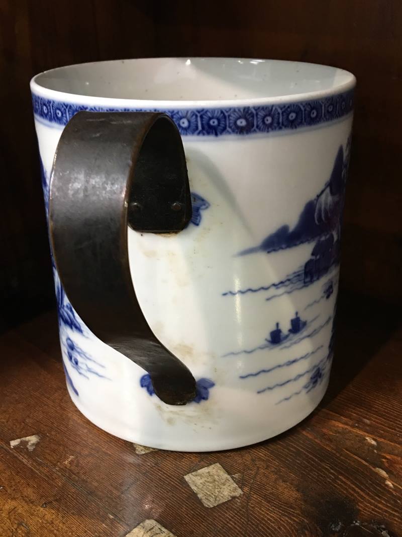 Oriental blue and white pot - Image 4 of 4