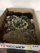 Quantity of costume jewellery