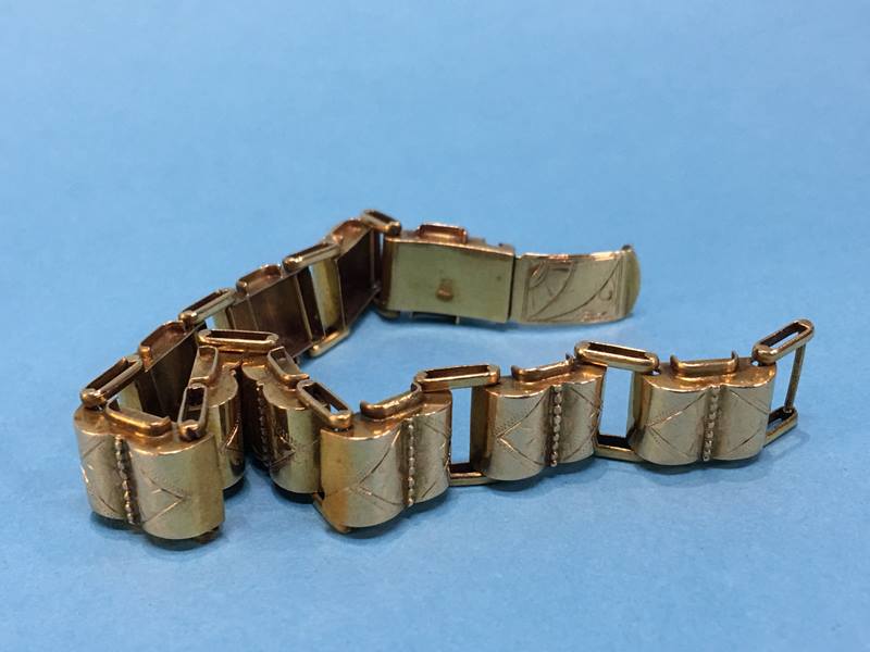 A yellow metal bracelet, stamped '18',weight 18g - Image 3 of 4