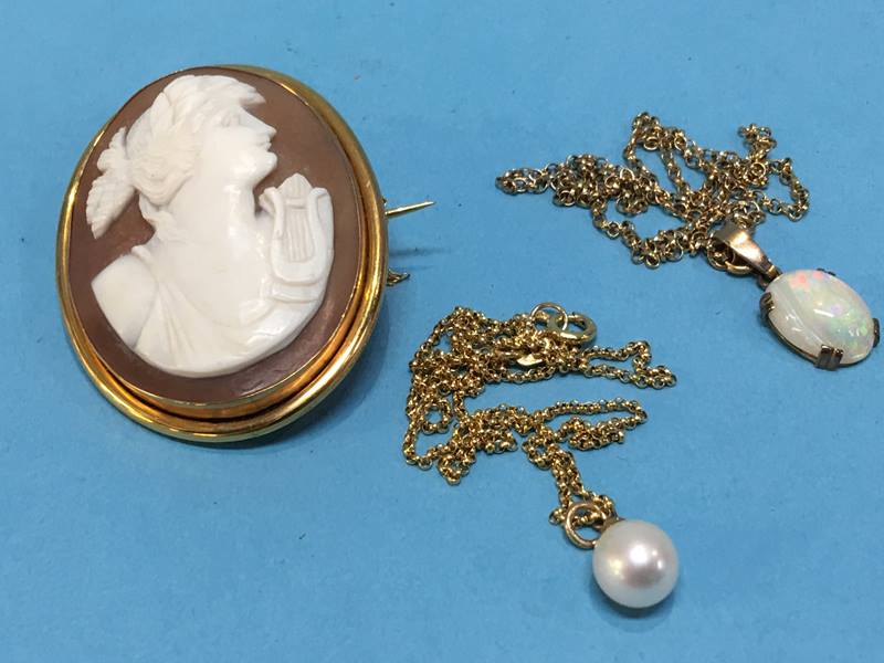 An opal pendant, a cameo brooch in '9ct' mount and a pearl necklace on 9ct gold chain - Image 2 of 3