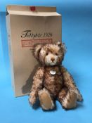 A boxed modern Steiff bear, '1926'