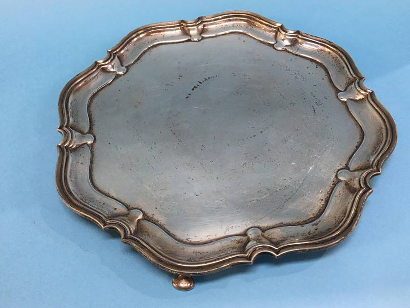 A silver salver, Sheffield 1932, makers marks Atkin Brothers, weight 13.2oz/559.7 gram