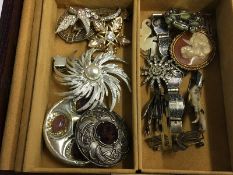 Jewellery box and contents