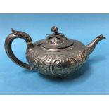 A silver tea pot, William Mann (?) London, 1844, 16.9oz