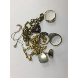 Assorted silver jewellery