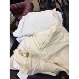 Quantity of assorted linen