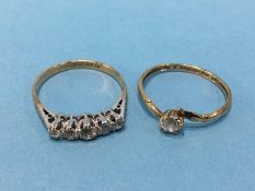 Two 9ct gold dress rings, 3g