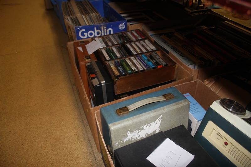 A large quantity of vinyl CDs and cassettes, including a movie projector - Image 3 of 3
