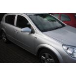 A Vauxhall Astra Club Twinport, registered 2007, p