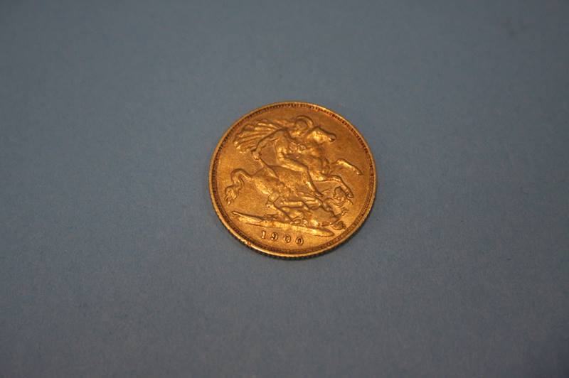 A 1/2 Sovereign, dated 1900
