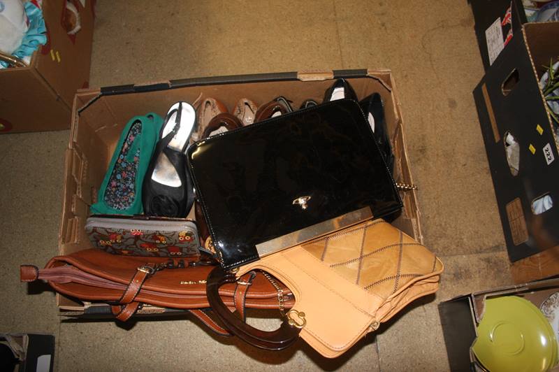 Three boxes assorted, including handbags etc. - Image 3 of 8