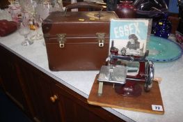 Mini 'Essex' sewing machine