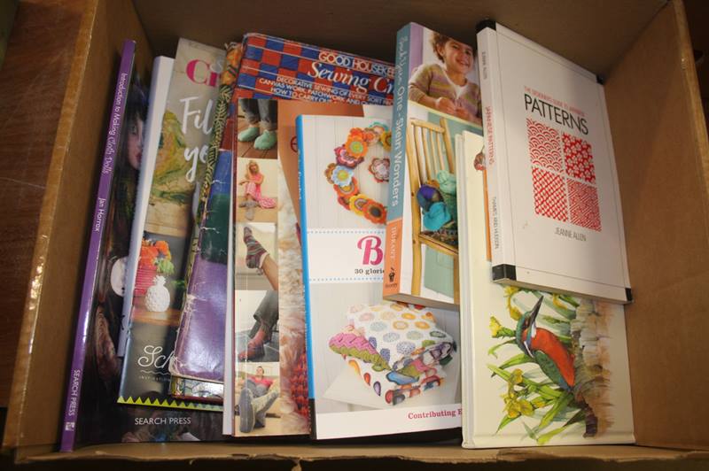 Collection of crafting books - Image 2 of 3