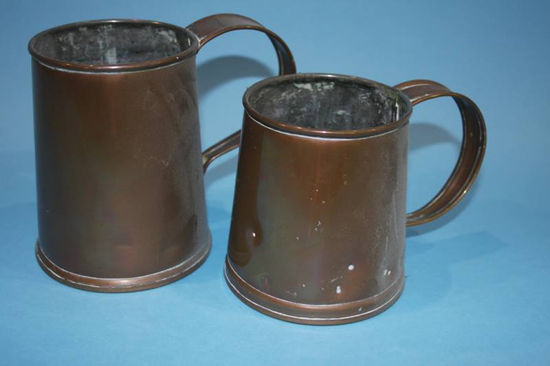 A set of five copper Guernsey measures and two tankards - Image 2 of 2