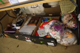 Trays of assorted including costume jewellery etc.