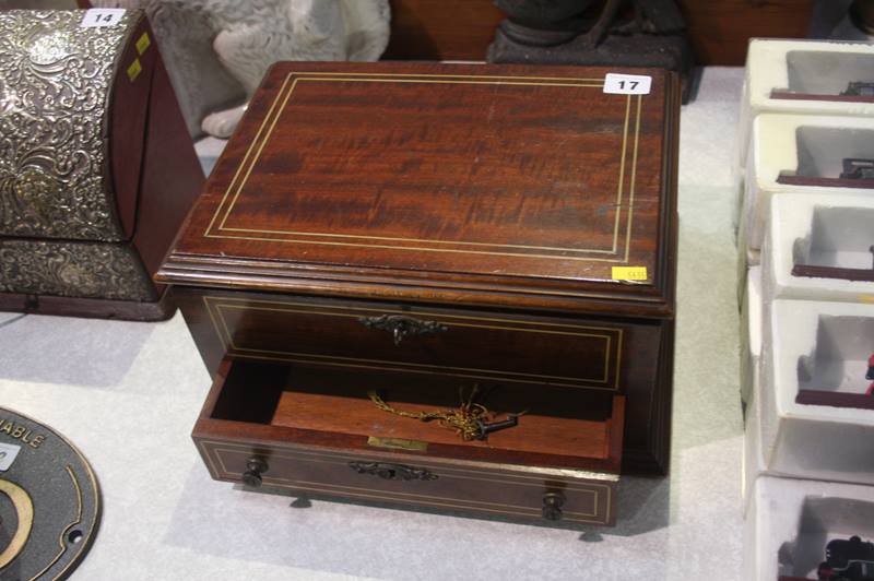 Inlaid mahogany jewellery box