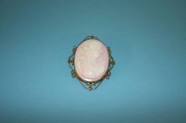 A 9ct gold mounted Victorian oval cameo, depicting a bust of a lady