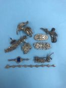 A bag of marcasite jewellery