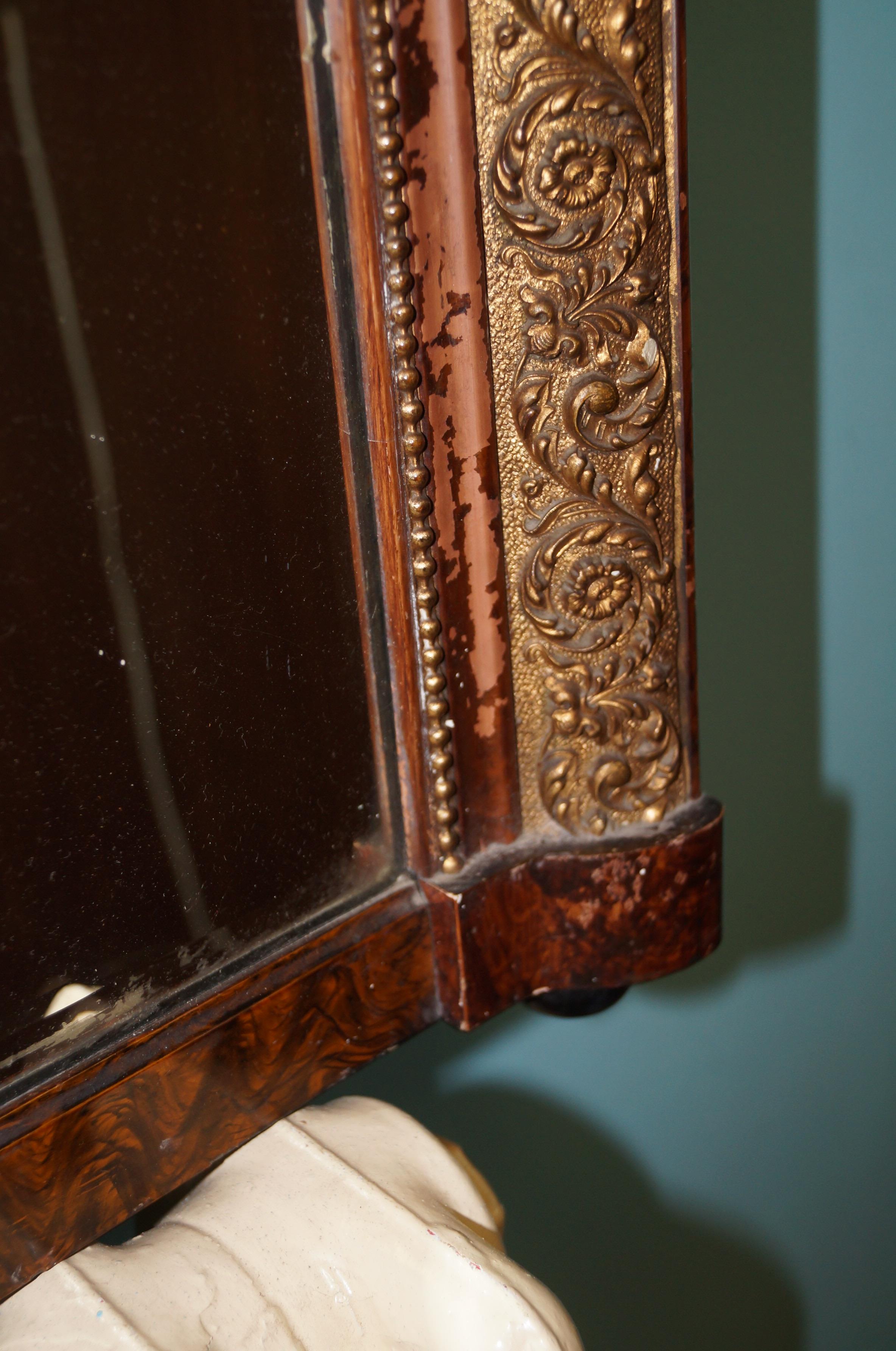 Victorian gilt framed overmantel mirror with arche - Image 3 of 3