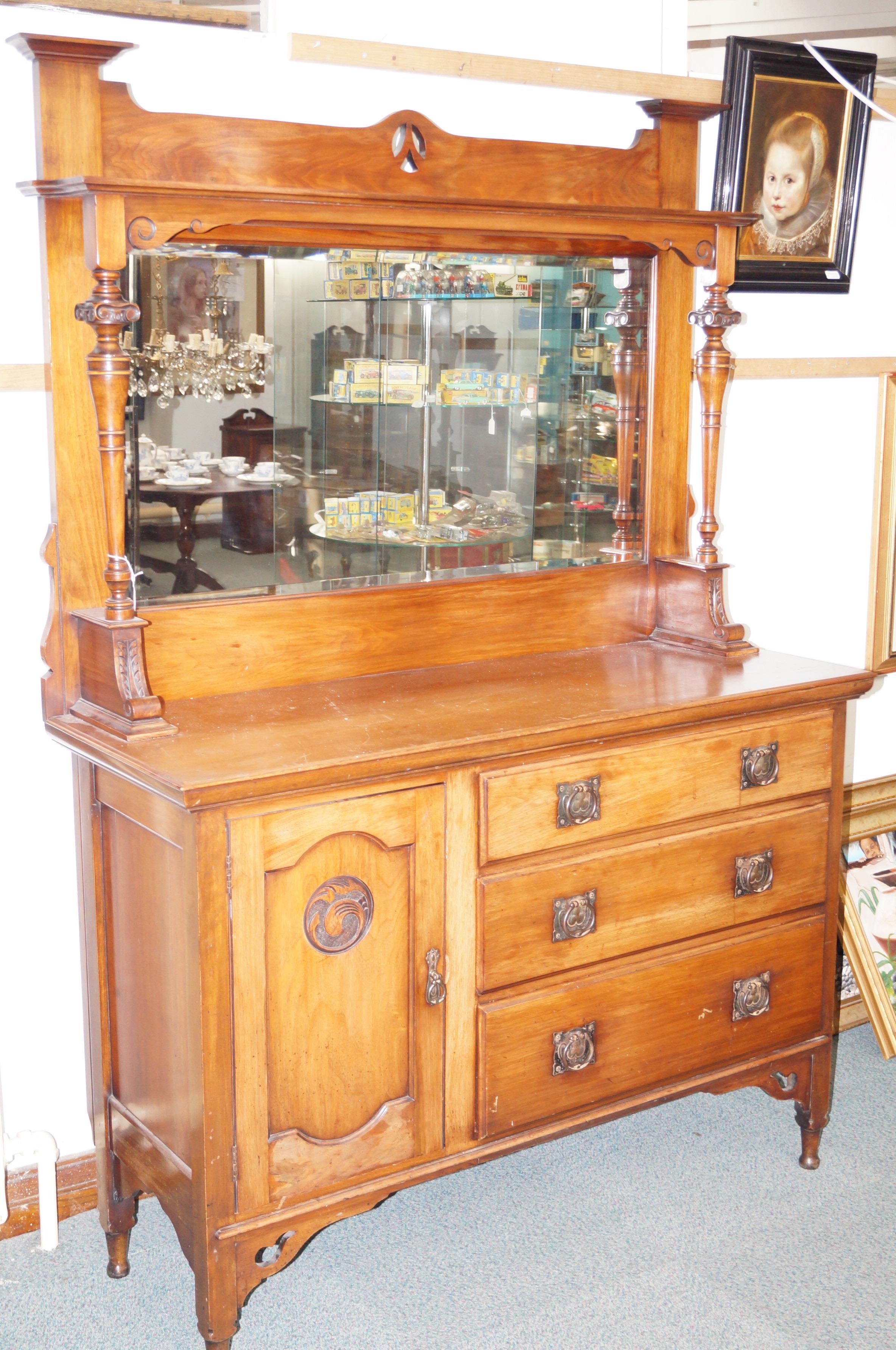 Late Victorian mahogany sideboard, upper section w