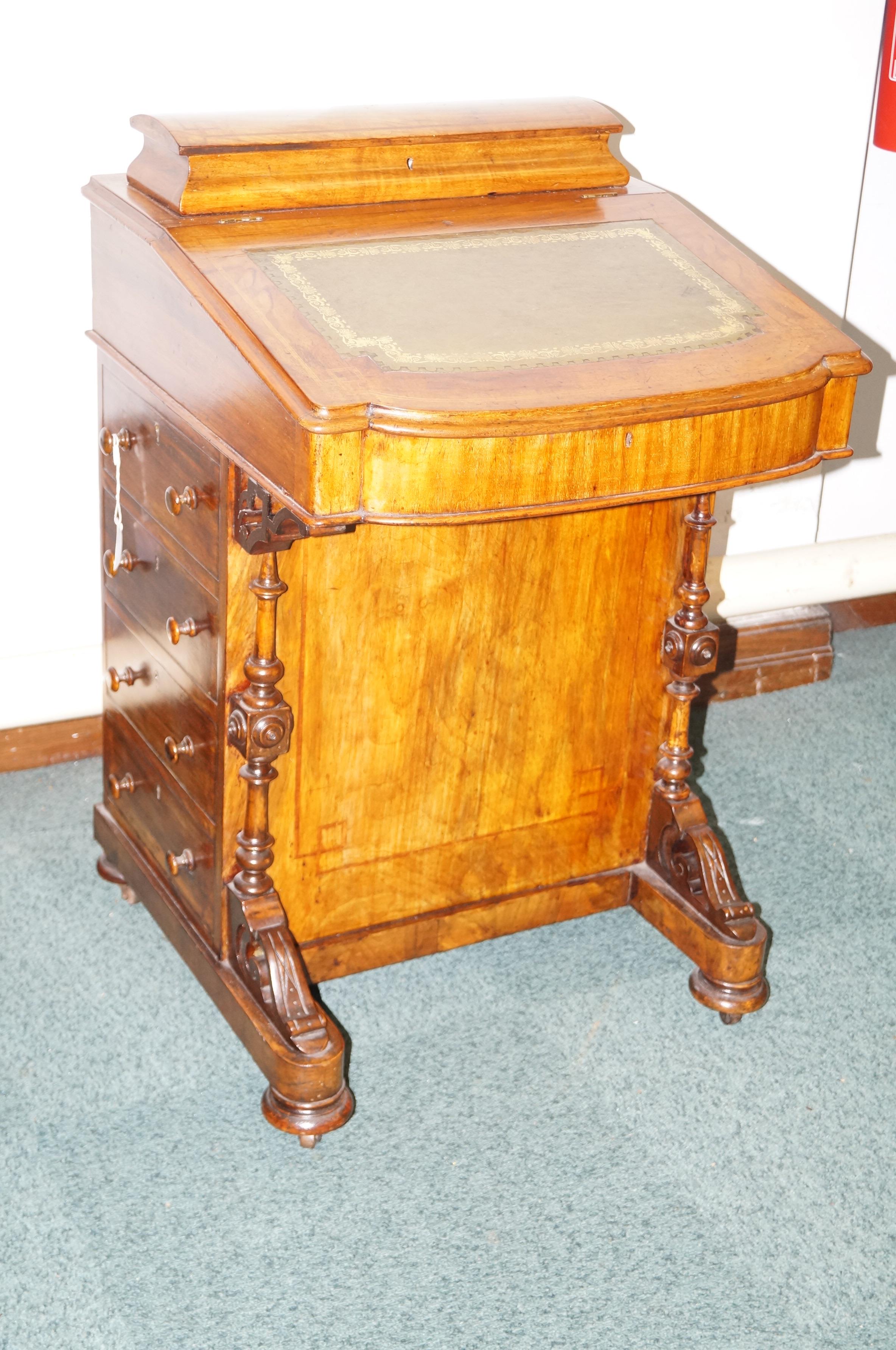 Victorian walnut Davenport, hinged stationary comp