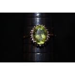 9 ct Gold ring set with green stone Size O