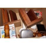 Various items to include book ends & mauchaline wa