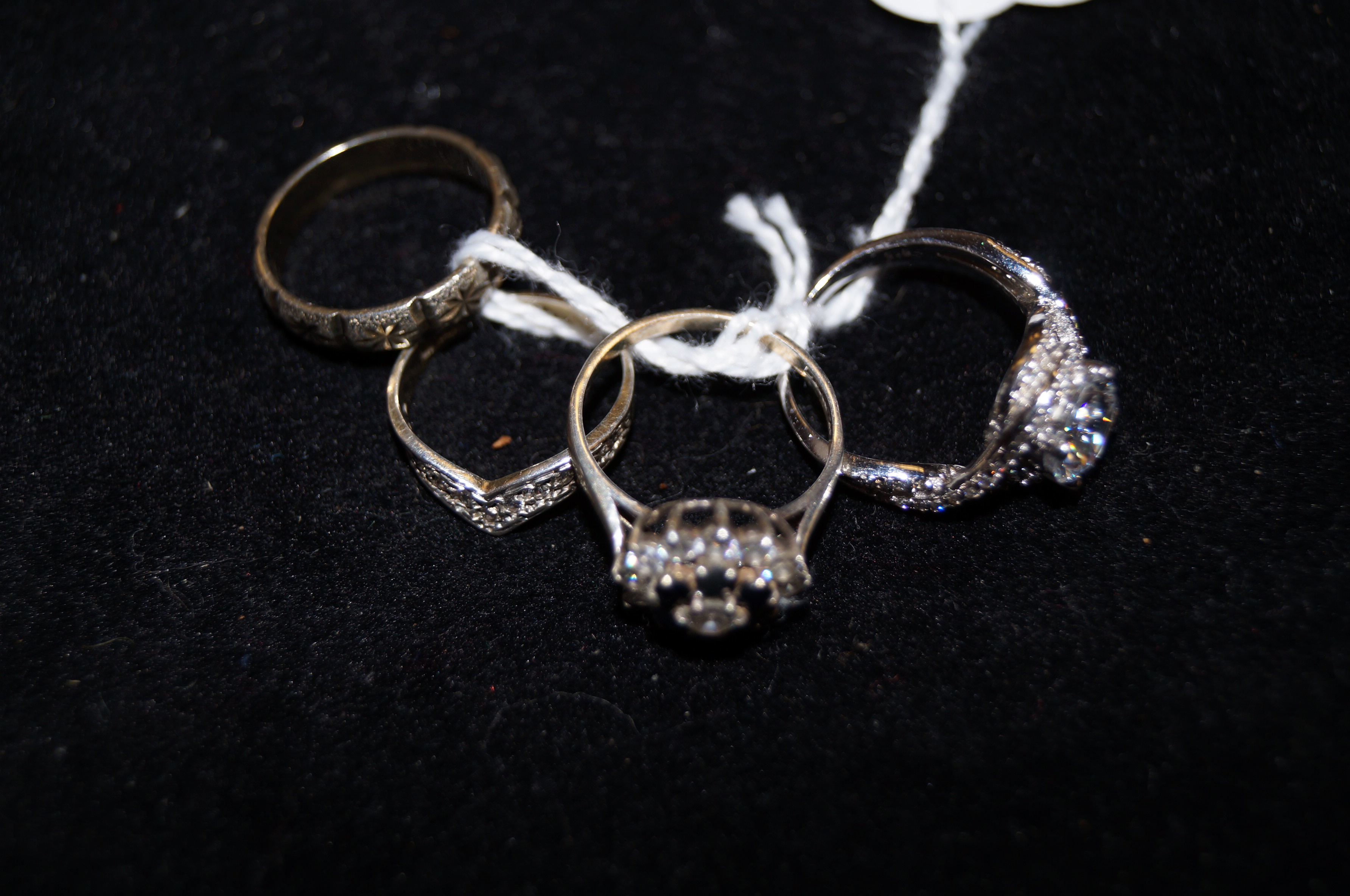 4 Silver dress rings