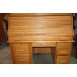 Golden oak roll top desk by Whalen furniture very