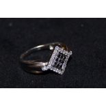 9ct Gold diamond & black diamond dress ring Size