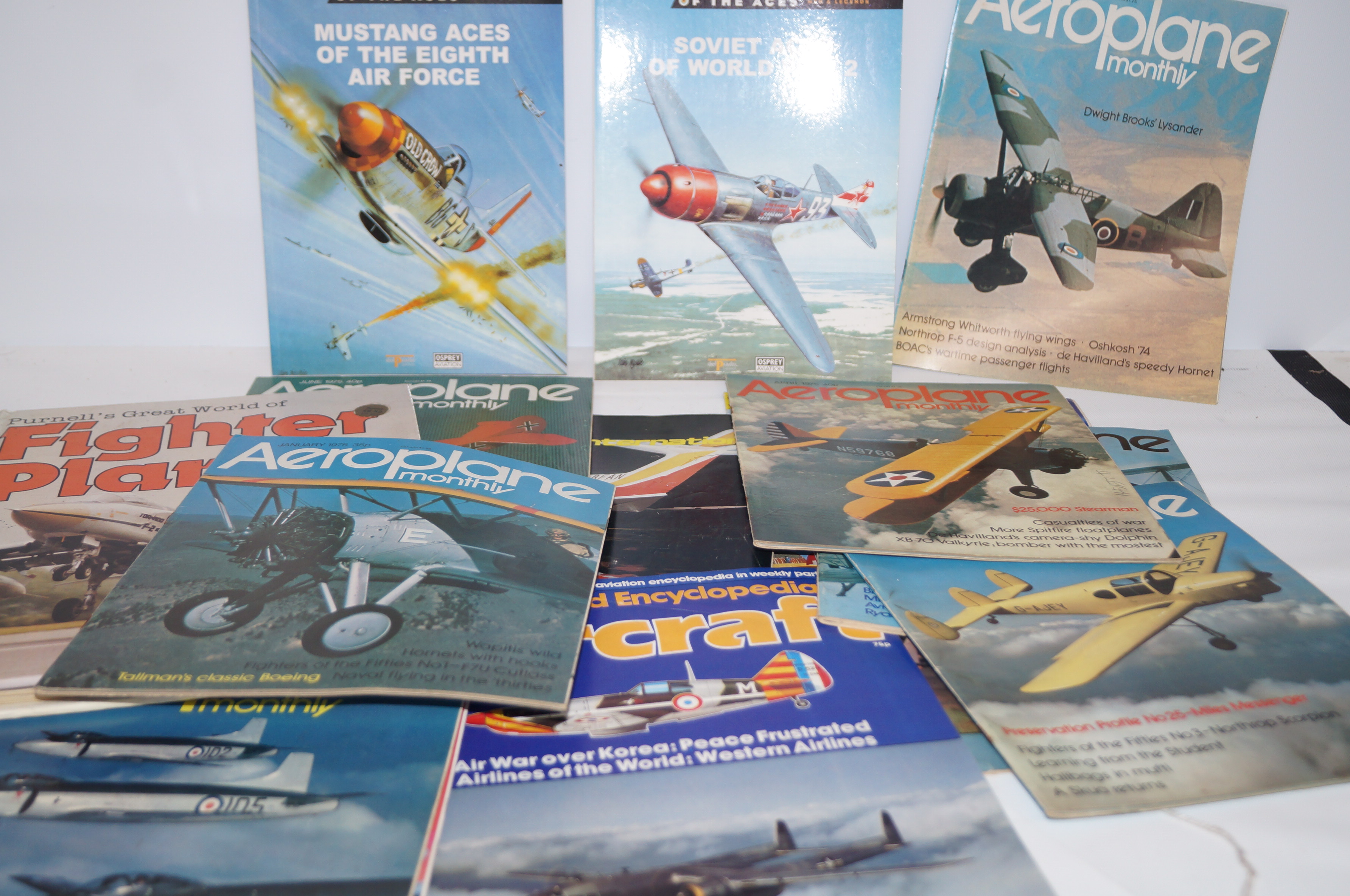 Collection of aviation references, magazines & boo