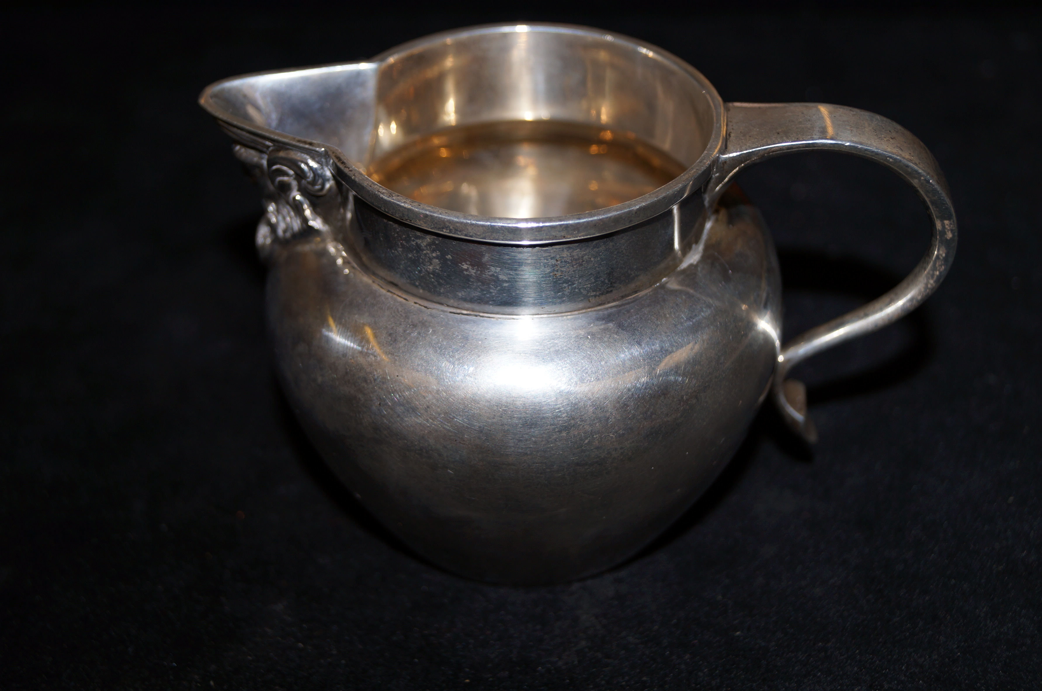 Thomas Bradbury sterling silver cream jug 1930 (in