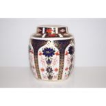 Royal Crown Derby Lidded ginger jar 1128 XLIVheigh