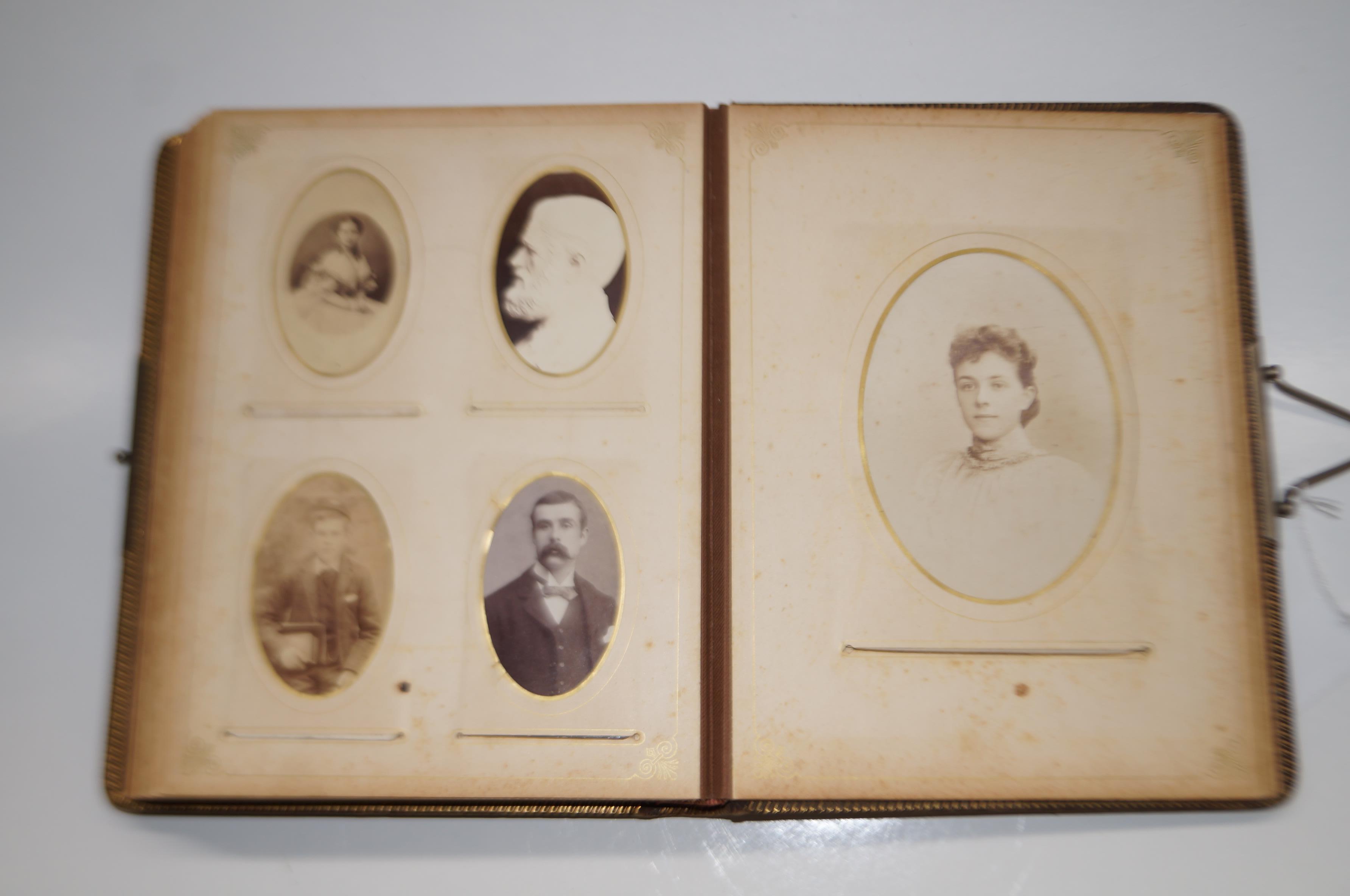 Victorian/Edwardian Photo album, every pages full - Image 8 of 9