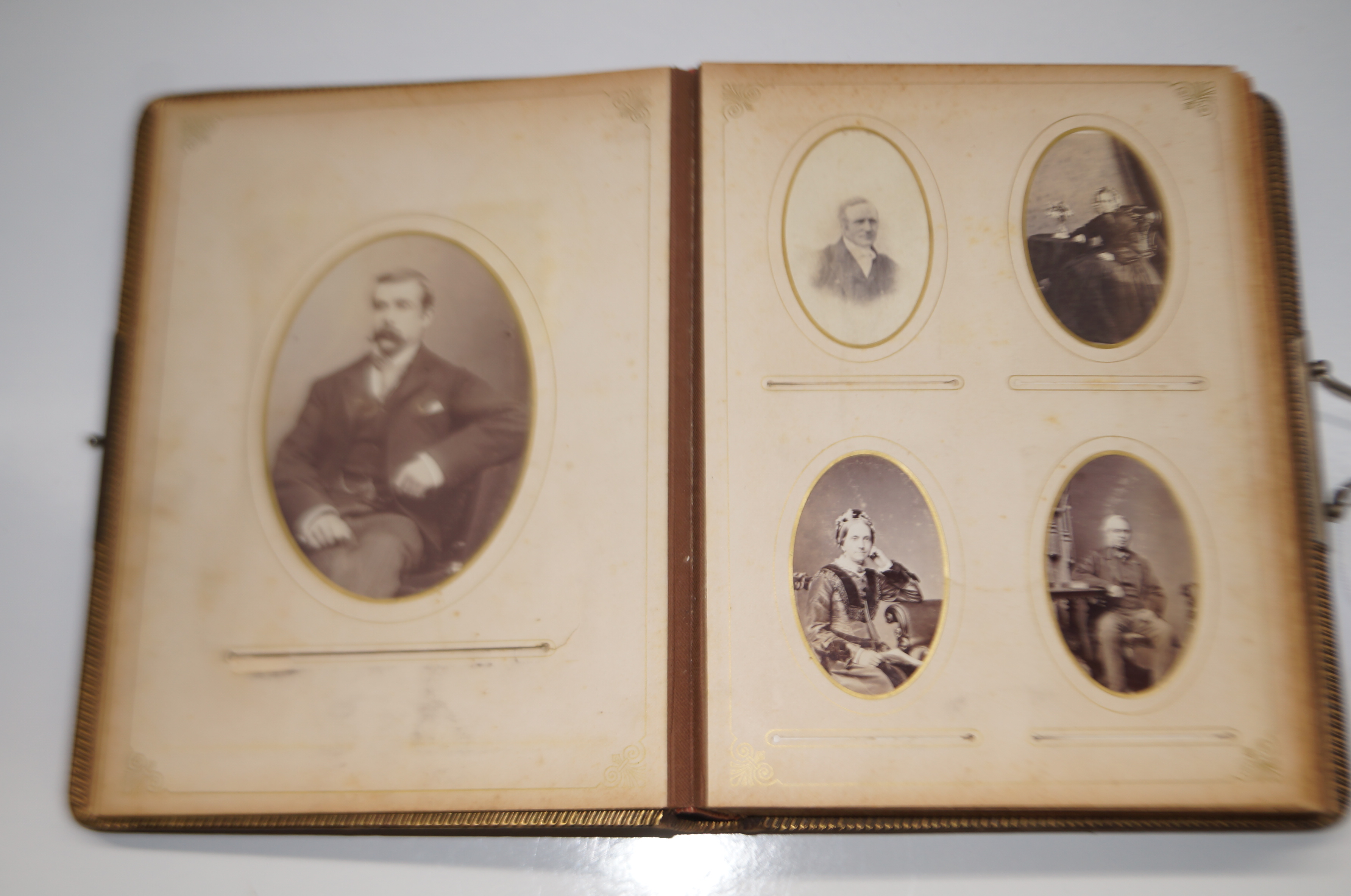 Victorian/Edwardian Photo album, every pages full - Image 2 of 9