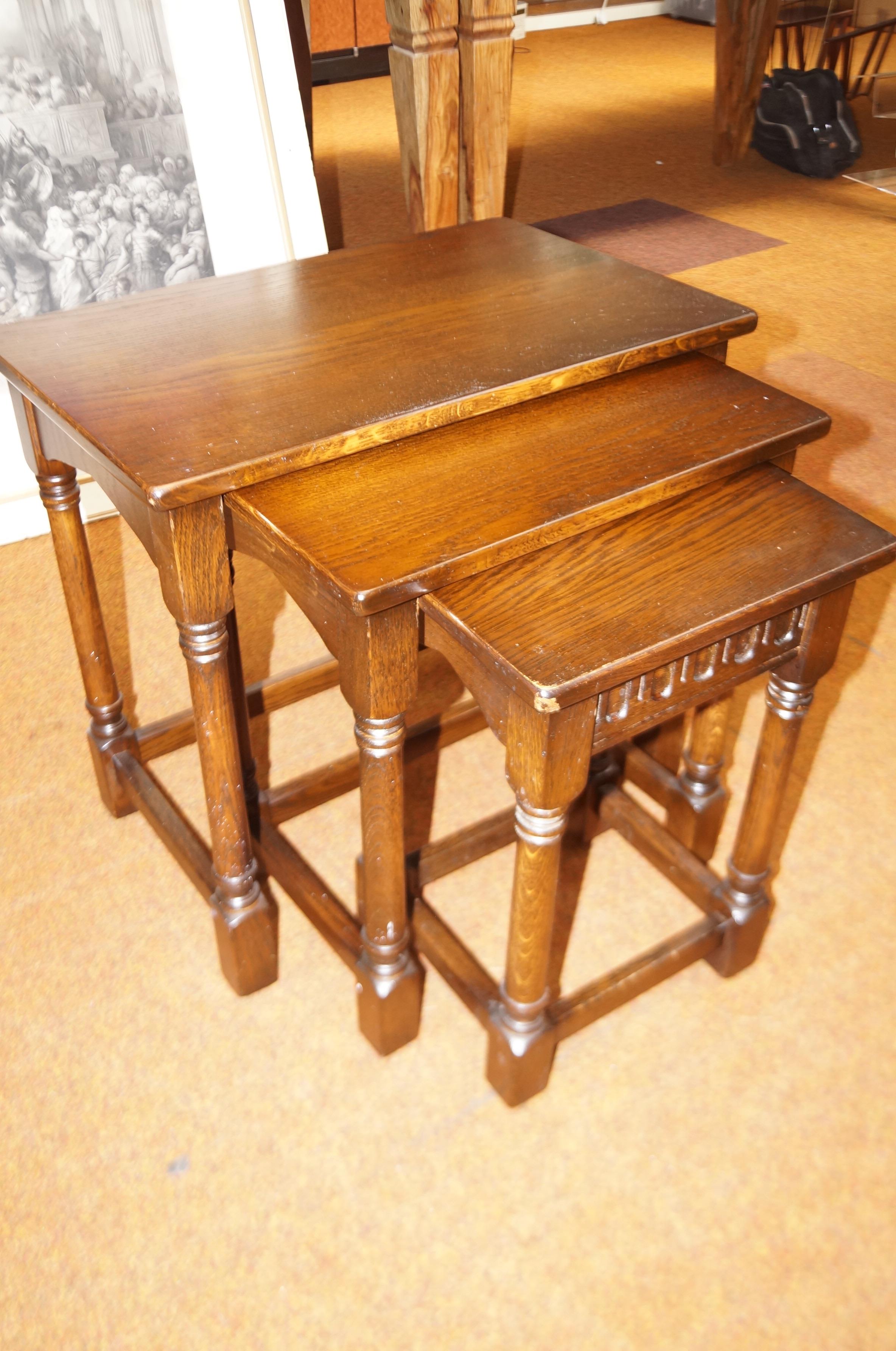Solid oak nest of 3 tables with turned & blocked s