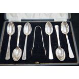 Silver boxed set of 6 spoons & sugar tongs