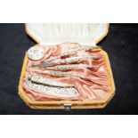 Velvet art deco boxed manicure set (Ornate)