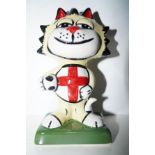 Lorna Bailey football cat Height 14 cm