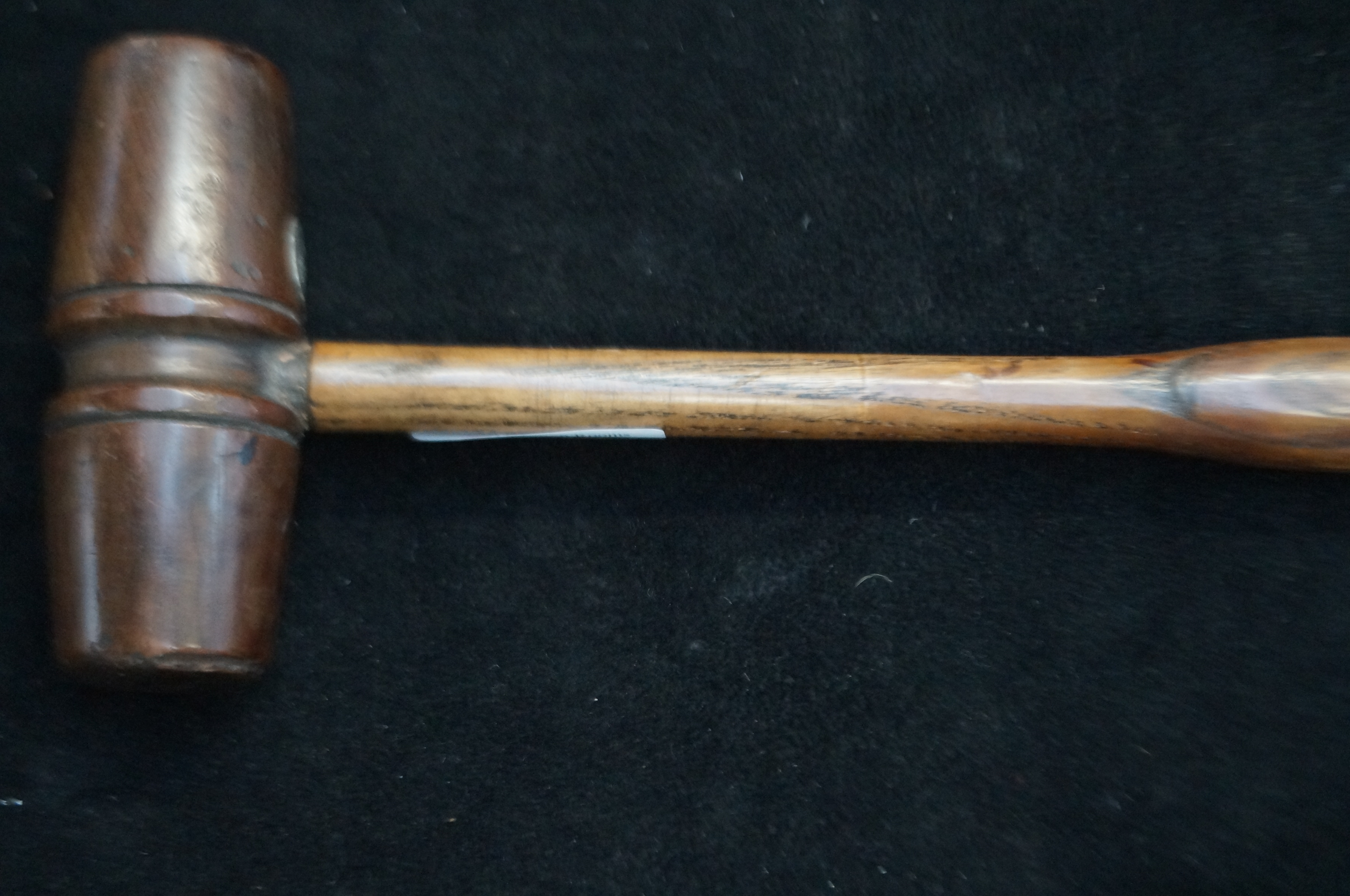 Good quality auctioneer gavel (Possibly Victorian)